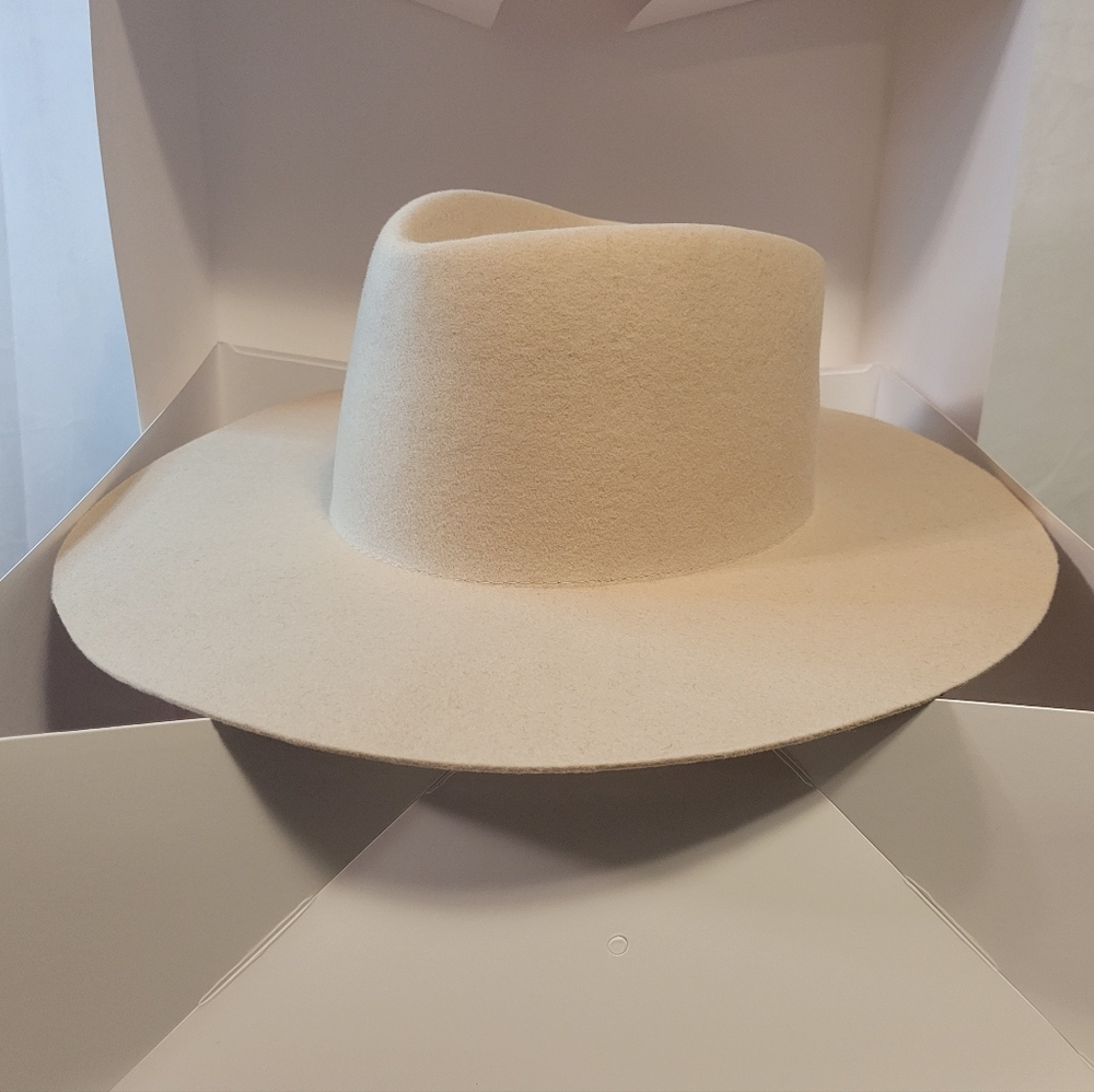 GIGI PIP Dakota Triangle Crown Wool Hat NWT